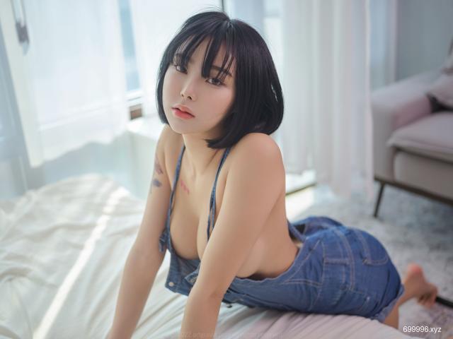 VOL.402 Kang Inkyung(姜仁卿)